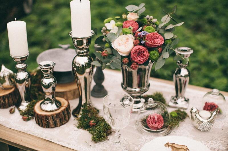 simple silver victorian flowers event decor